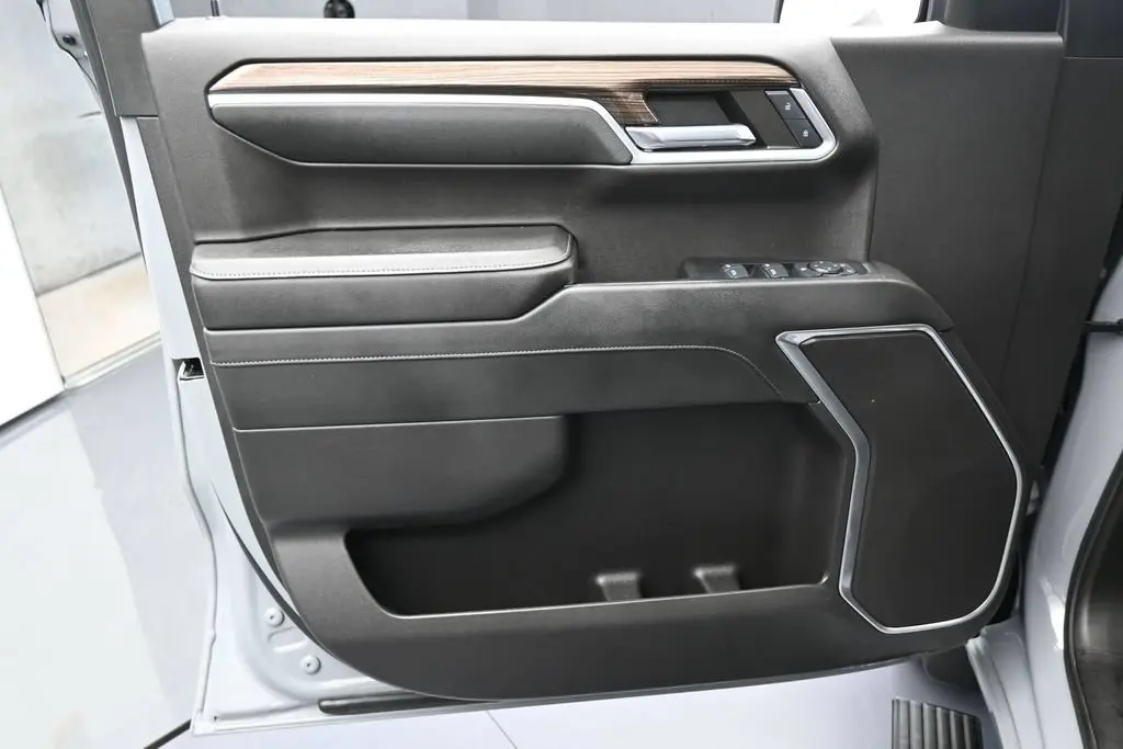 2024 Chevrolet Silverado - $37,981