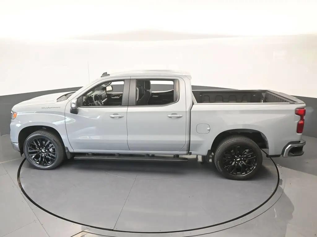 2024 Chevrolet Silverado - $37,981