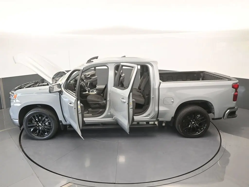 2024 Chevrolet Silverado - $37,981