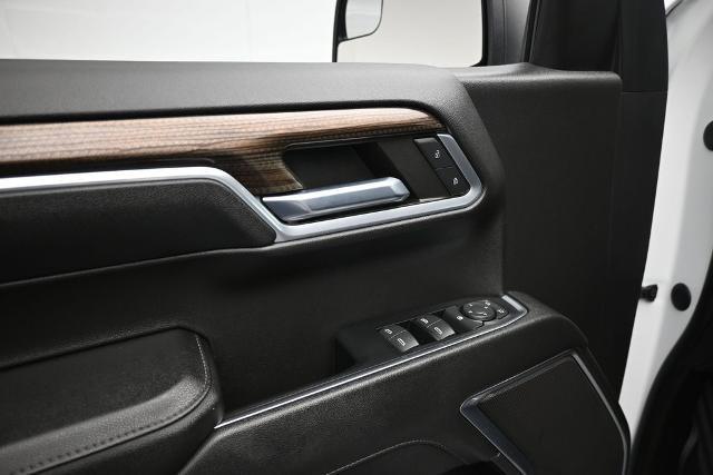 2023 Chevrolet Silverado - $42,685