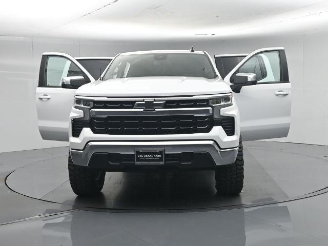 2023 Chevrolet Silverado - $42,685