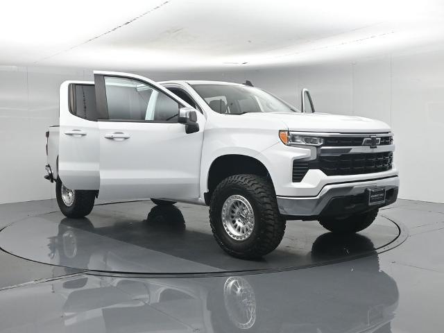 2023 Chevrolet Silverado - $42,685