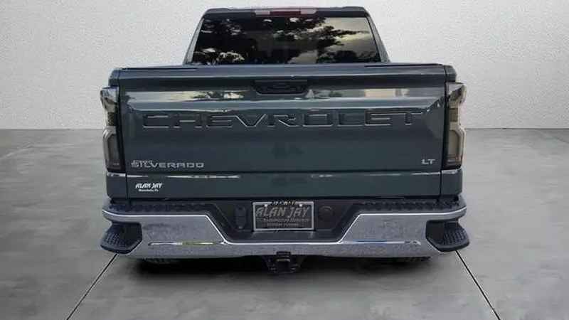 2025 Chevrolet Silverado 1500 LT