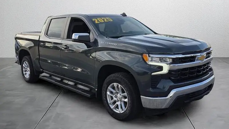 2025 Chevrolet Silverado 1500 LT