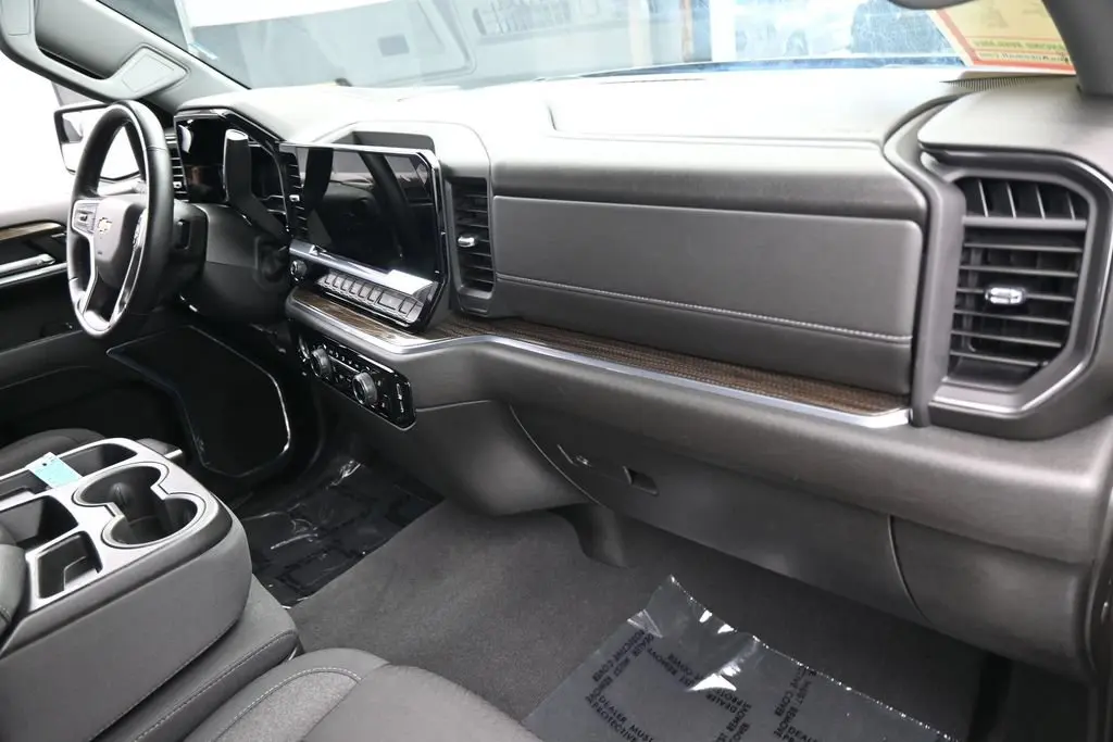 2024 Chevrolet Silverado - $34,991