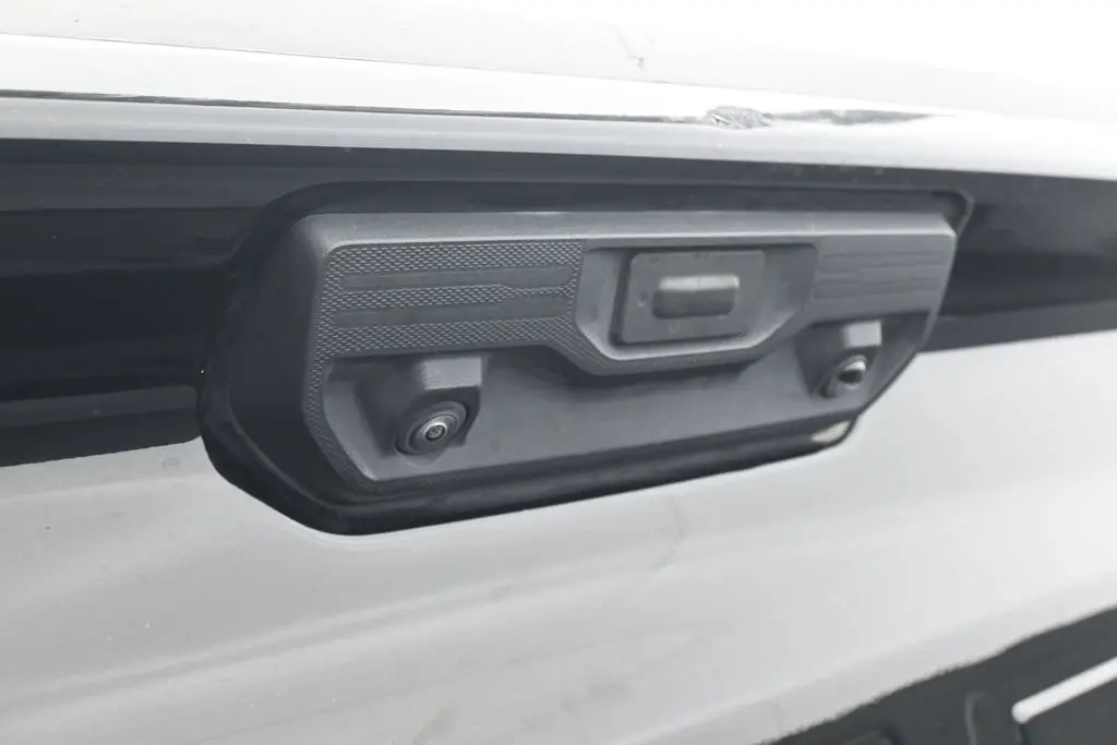 2024 Chevrolet Silverado - $35,891