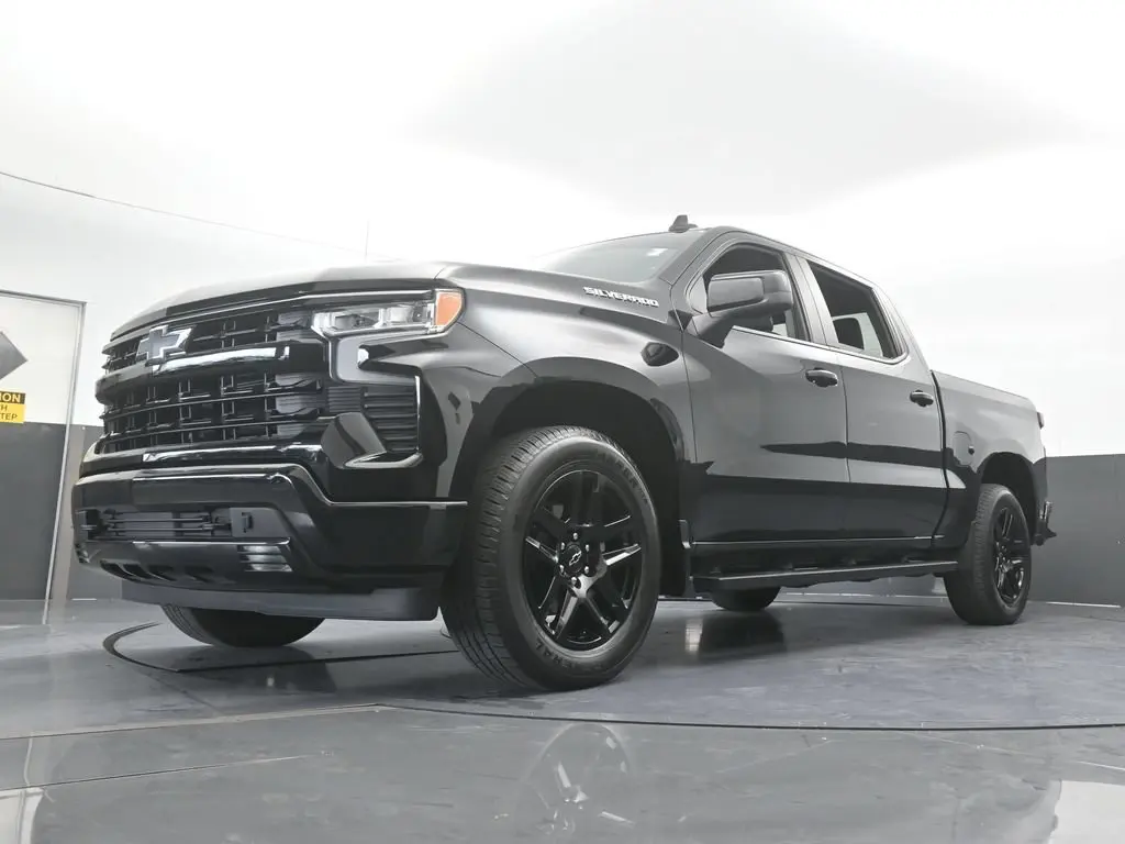 2024 Chevrolet Silverado - $35,891
