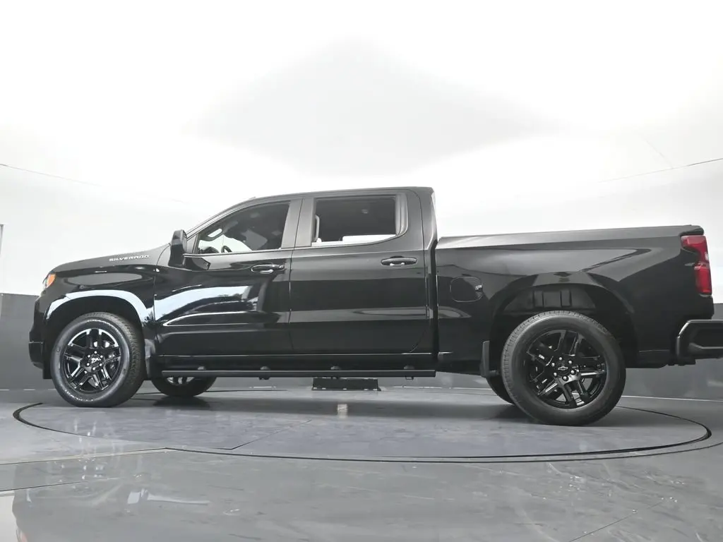 2024 Chevrolet Silverado - $35,891