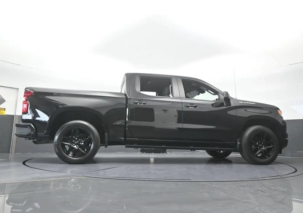 2024 Chevrolet Silverado - $35,891