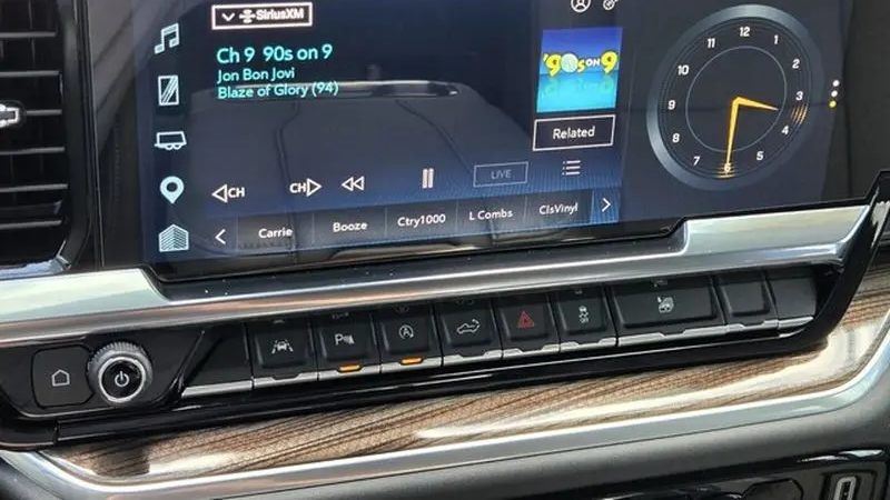 2025 Chevrolet Silverado 1500 RST