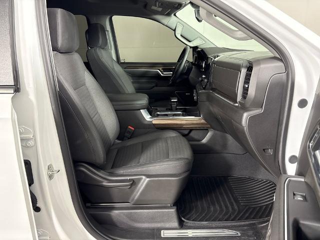 2025 Chevrolet Silverado - $42,500