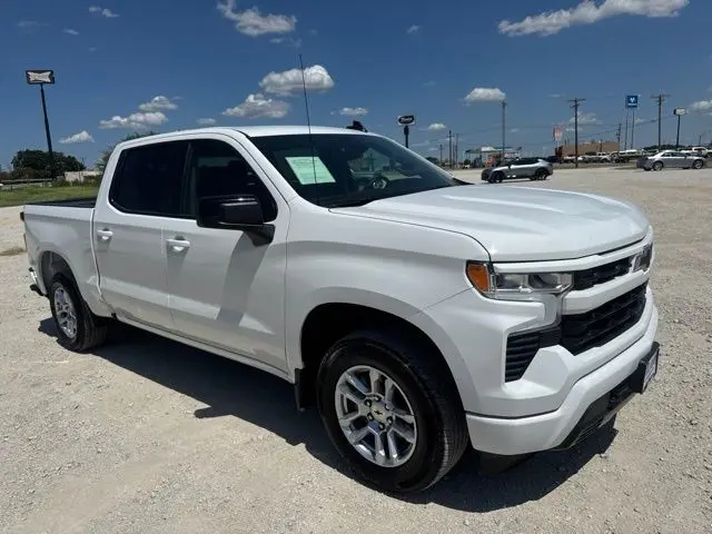 2026 Chevrolet Silverado - $39,200