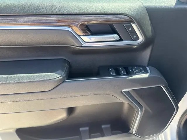2026 Chevrolet Silverado - $39,200
