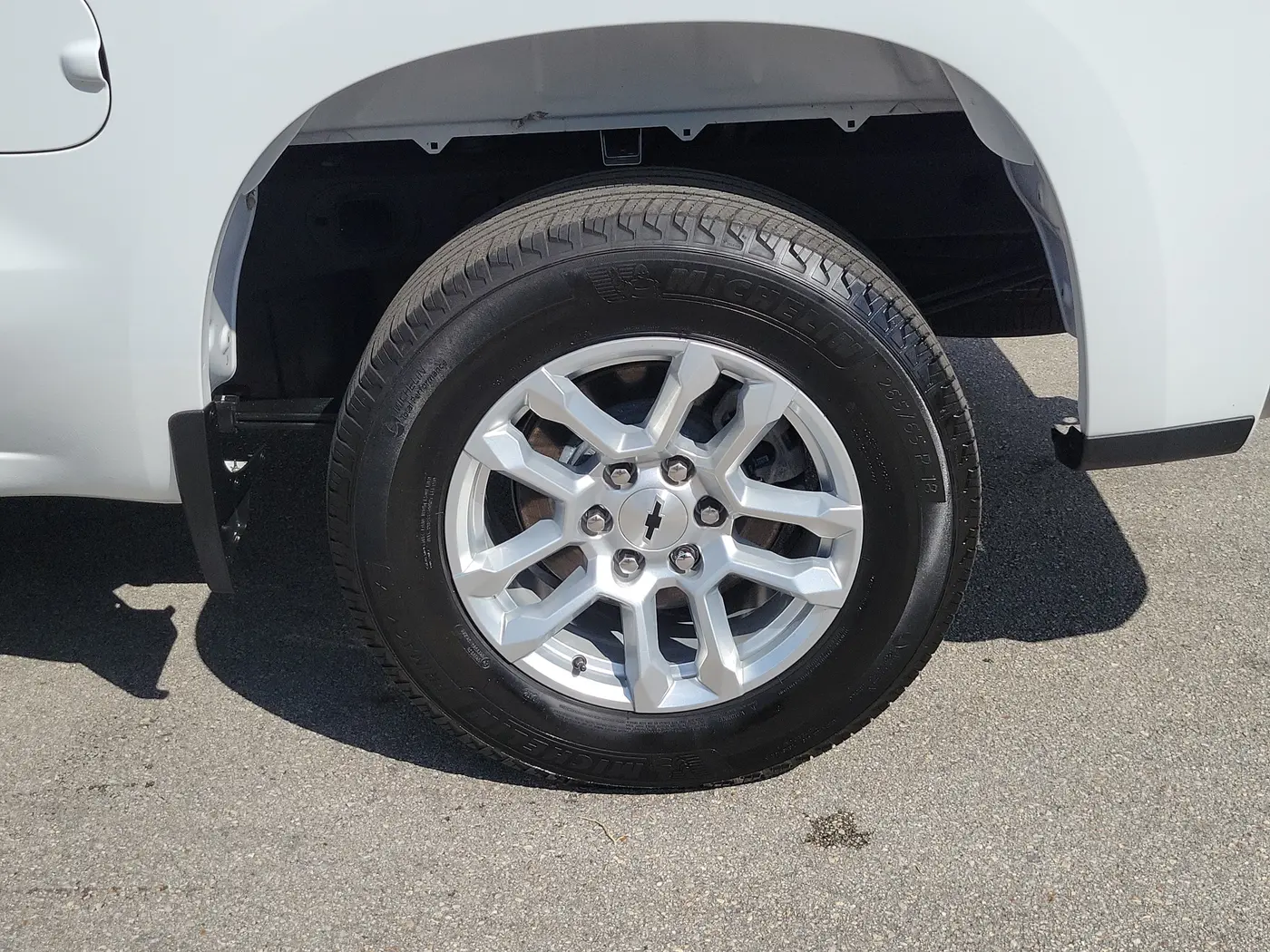 2024 Chevrolet Silverado - $34,990