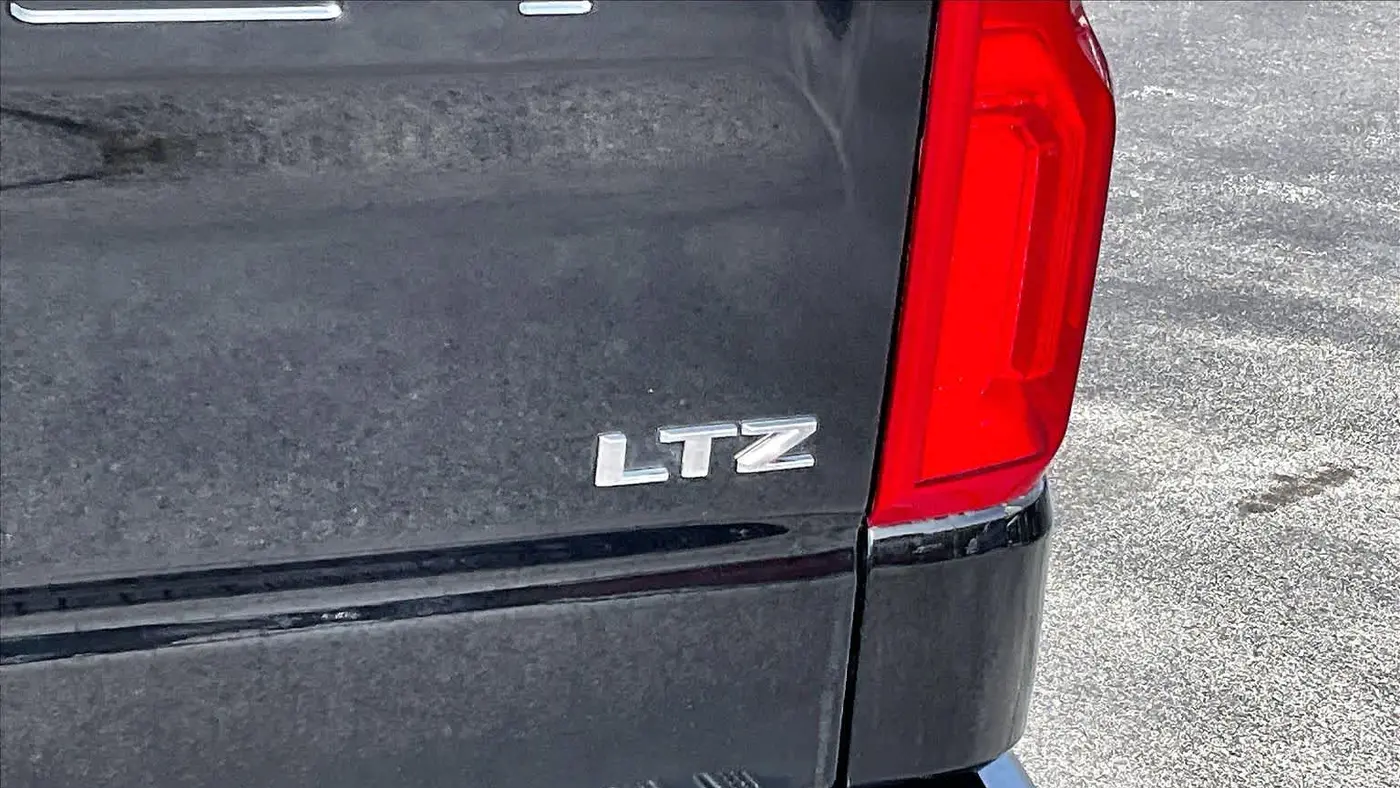 2025 Chevrolet Silverado 1500 LTZ