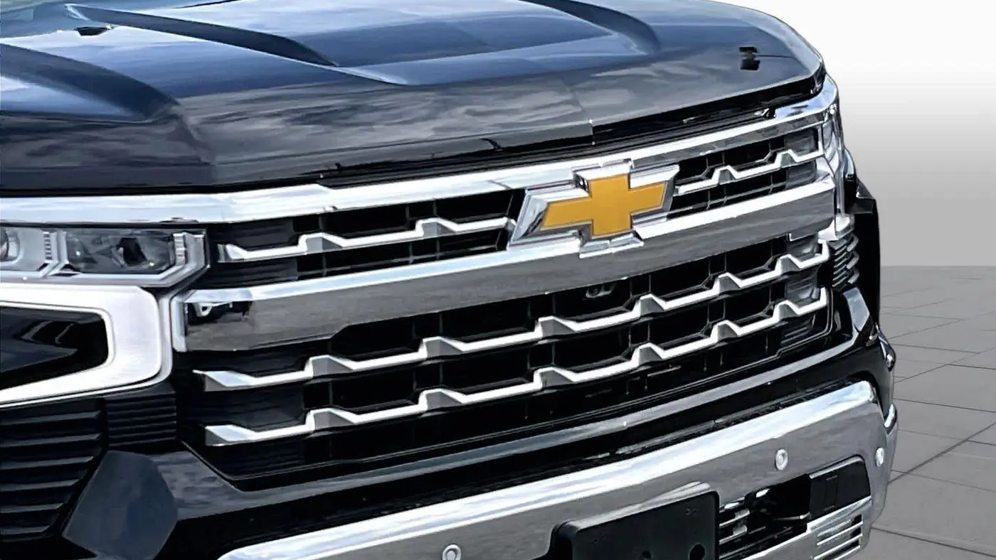 2025 Chevrolet Silverado 1500 LTZ