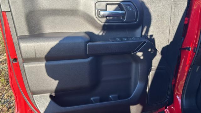 2022 Chevrolet Silverado - $27,980