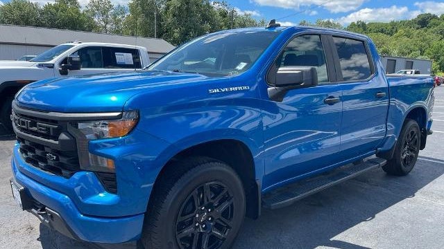 2023 Chevrolet Silverado 1500 Custom