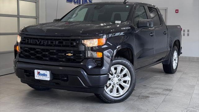 2023 Chevrolet Silverado 1500 Custom