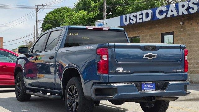 2024 Chevrolet Silverado 1500 Custom