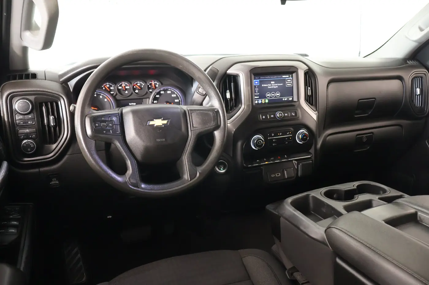 2023 Chevrolet Silverado - $27,432