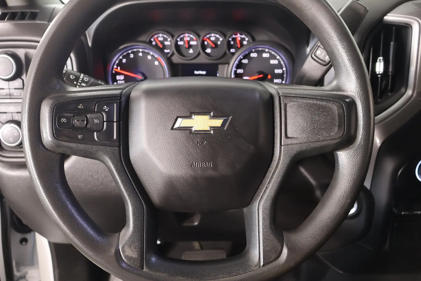 2023 Chevrolet Silverado - $27,432