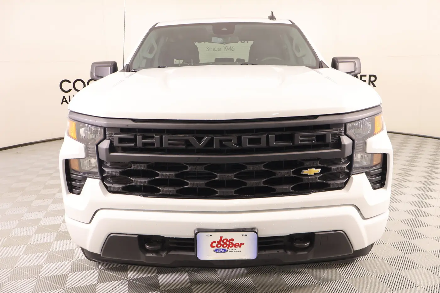 2023 Chevrolet Silverado - $27,432