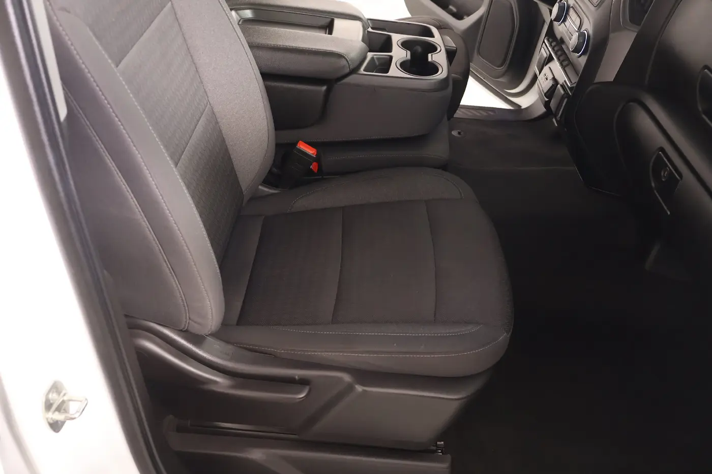 2023 Chevrolet Silverado - $27,432