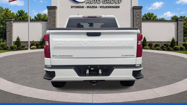 2023 Chevrolet Silverado 1500 Custom