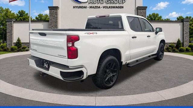 2023 Chevrolet Silverado 1500 Custom