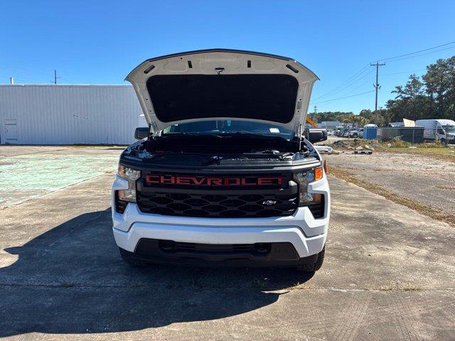 2023 Chevrolet Silverado - $33,179