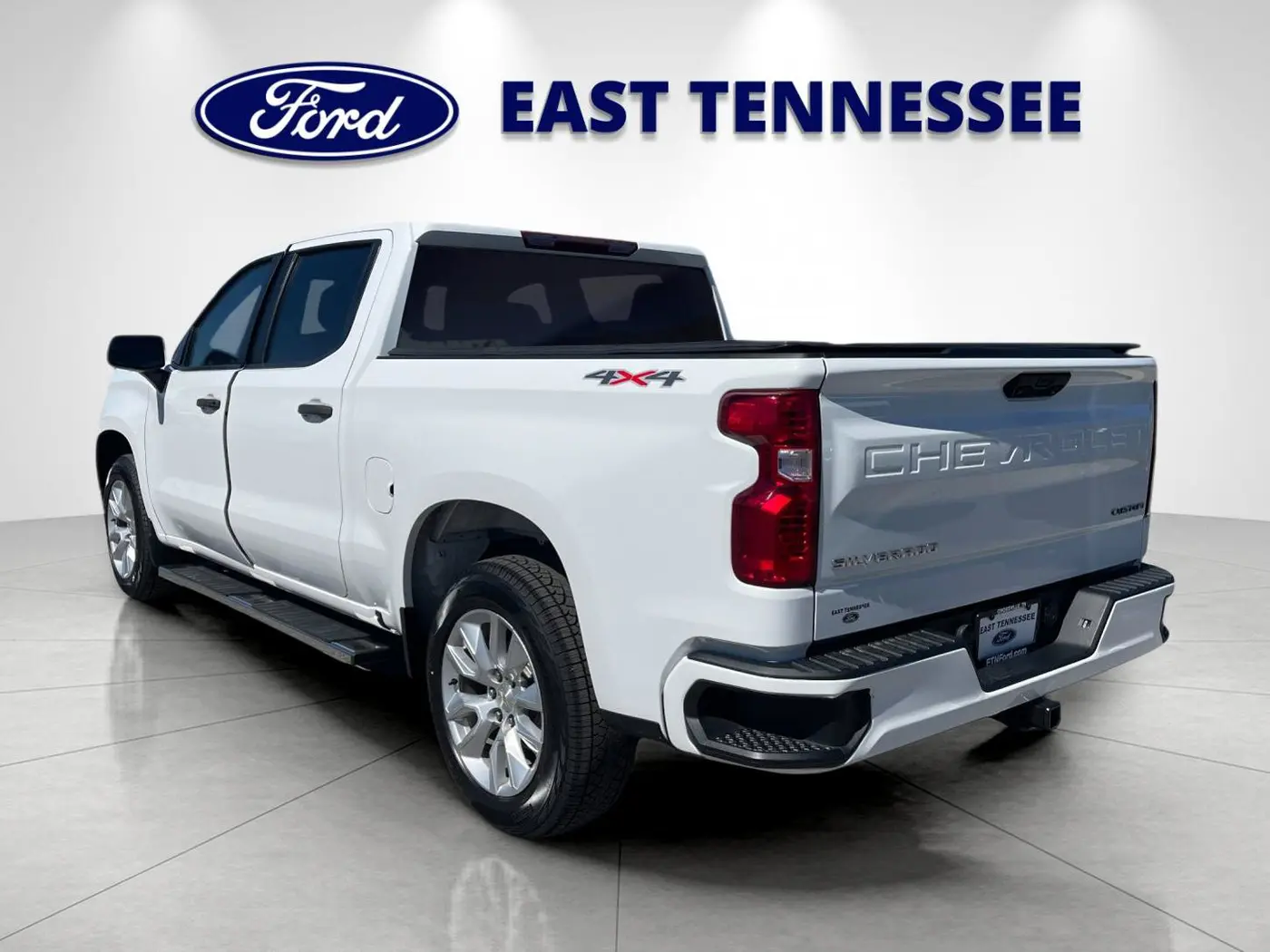2022 Chevrolet Silverado - $27,222
