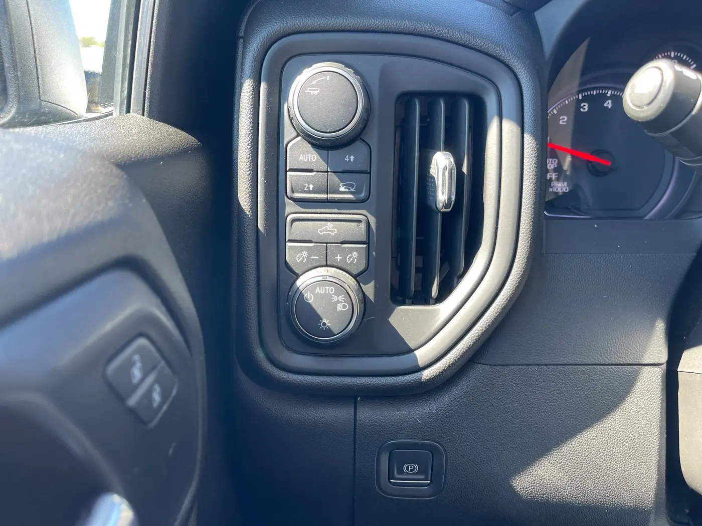 2022 Chevrolet Silverado - $27,222