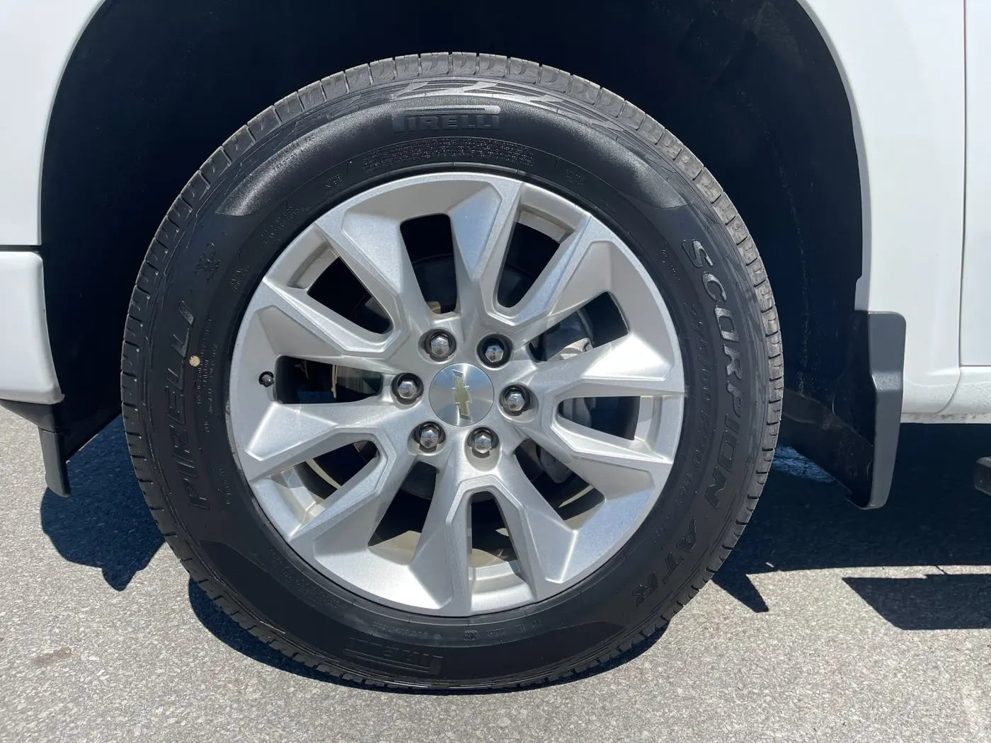 2022 Chevrolet Silverado - $27,222