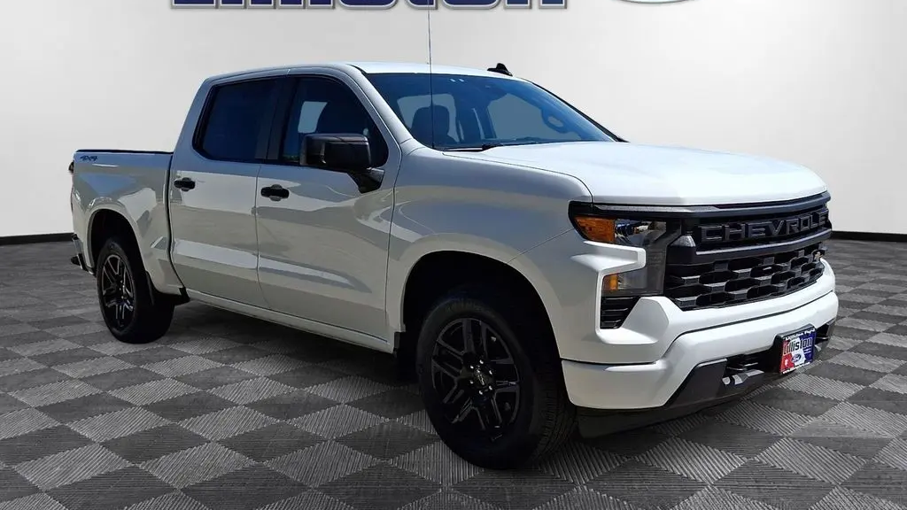 2023 Chevrolet Silverado 1500 Custom