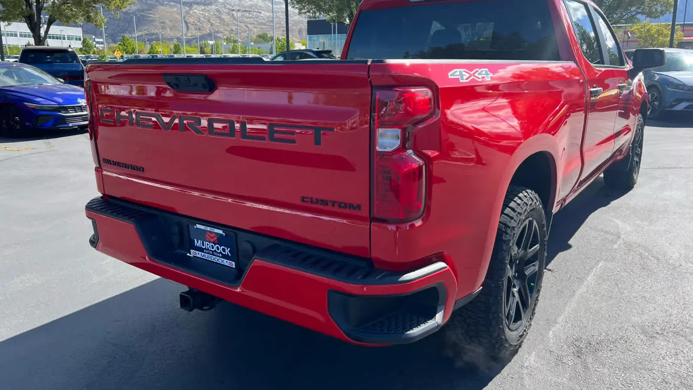 2023 Chevrolet Silverado 1500 Custom