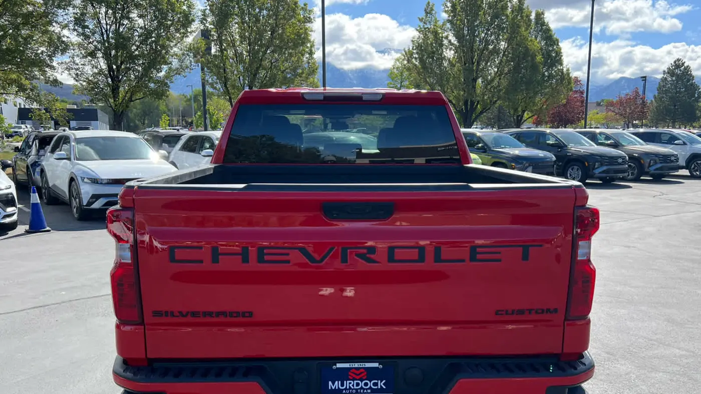 2023 Chevrolet Silverado 1500 Custom