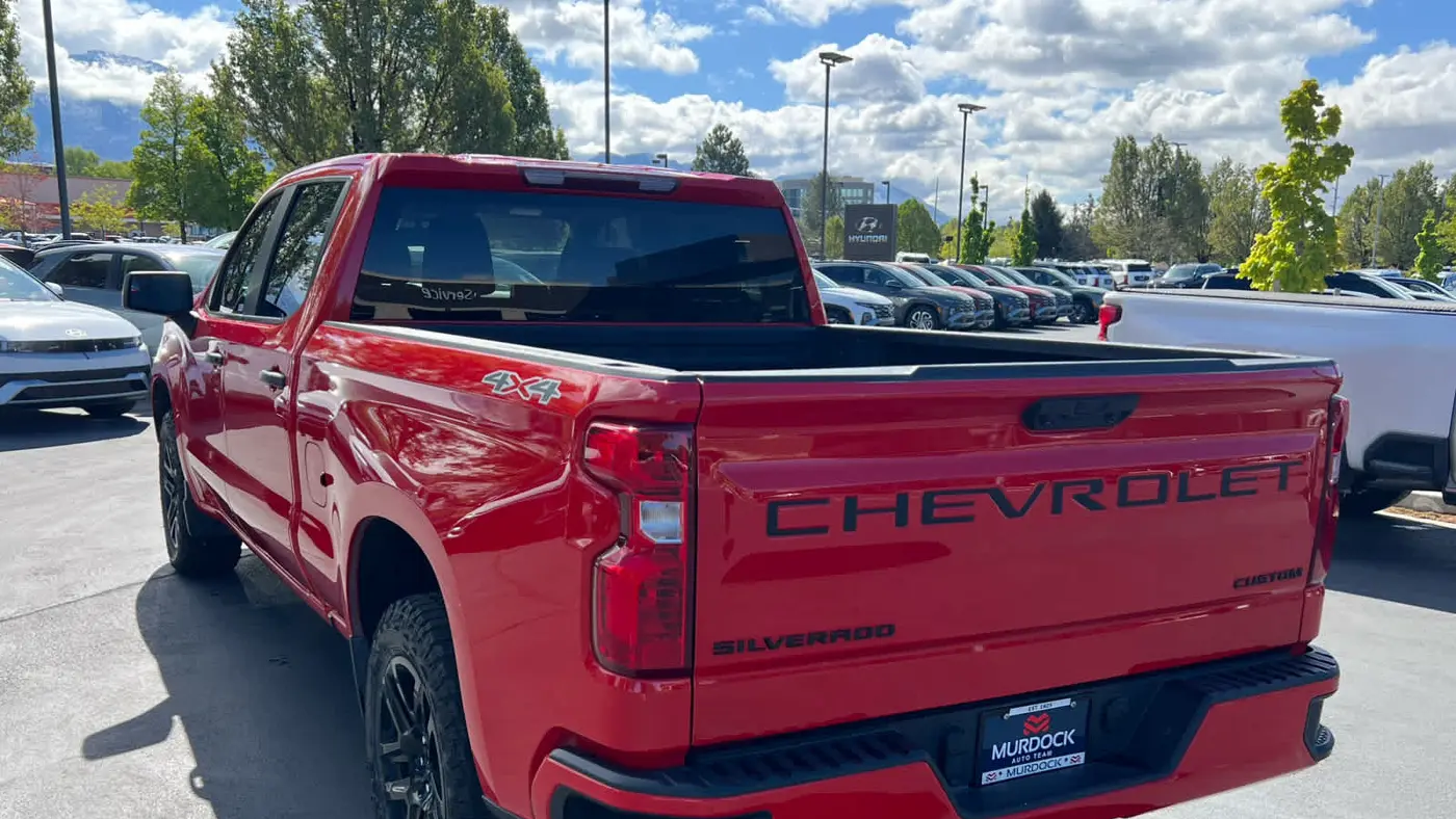 2023 Chevrolet Silverado 1500 Custom