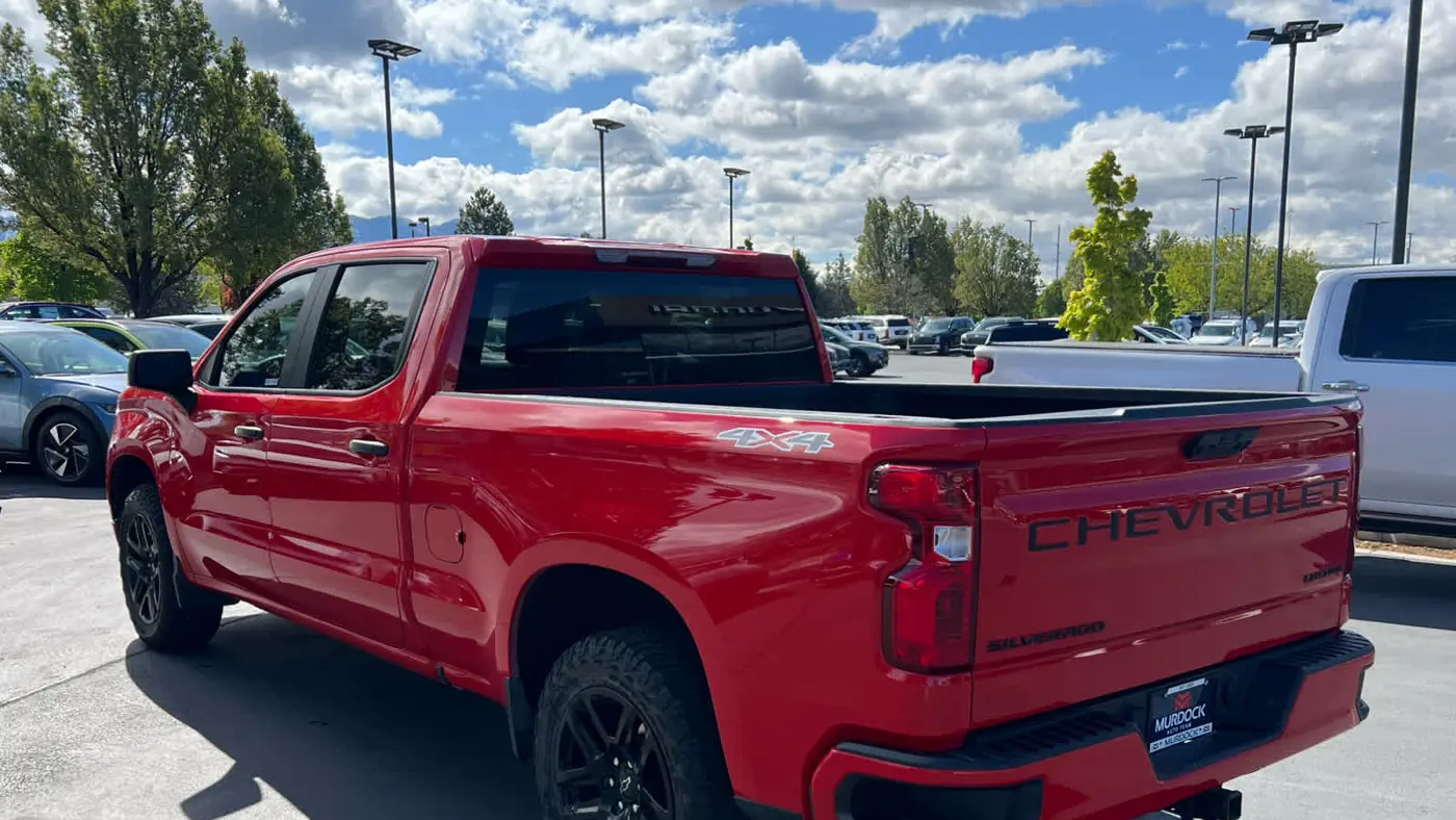 2023 Chevrolet Silverado 1500 Custom