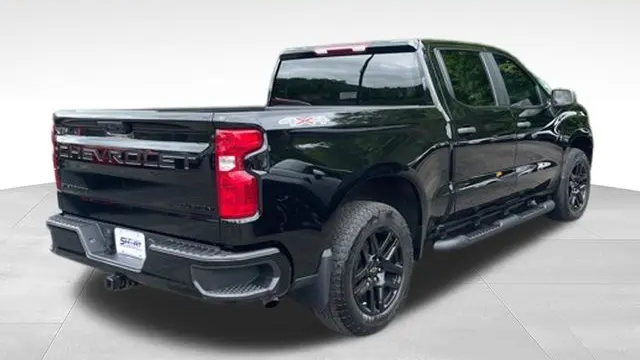 2024 Chevrolet Silverado 1500 Custom