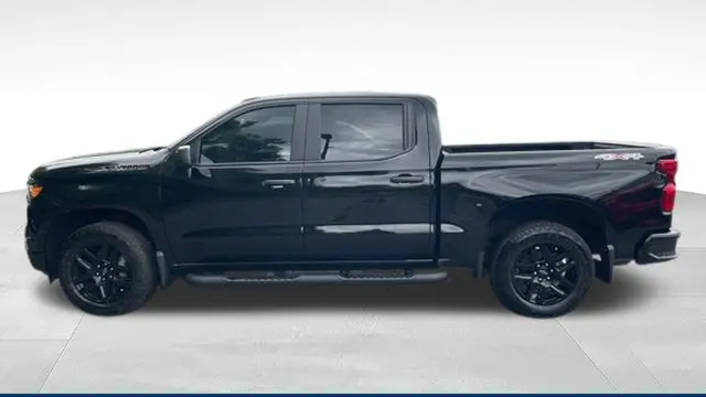 2024 Chevrolet Silverado 1500 Custom