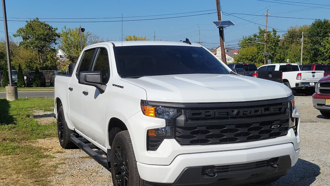 2022 Chevrolet Silverado 1500 Custom