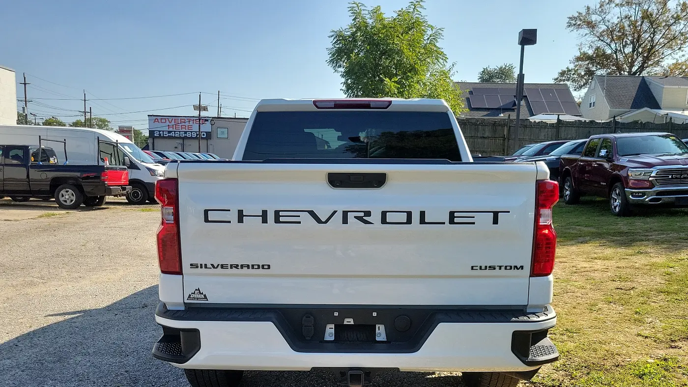2022 Chevrolet Silverado 1500 Custom