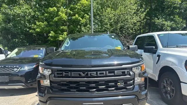 2023 Chevrolet Silverado 1500 Custom