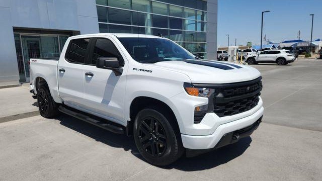 2024 Chevrolet Silverado 1500 Custom