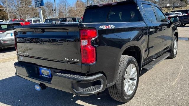 2023 Chevrolet Silverado 1500 Custom