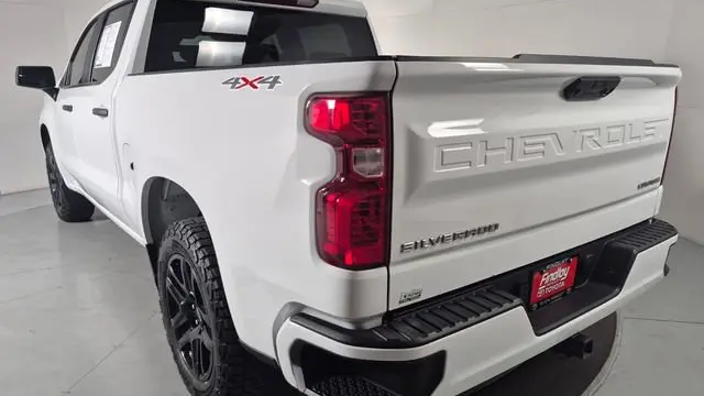 2023 Chevrolet Silverado 1500 Custom