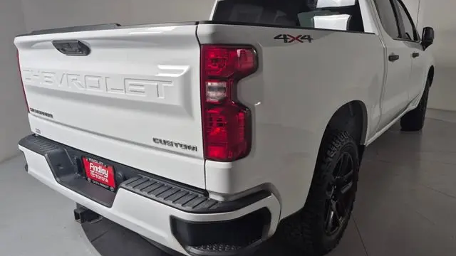 2023 Chevrolet Silverado 1500 Custom