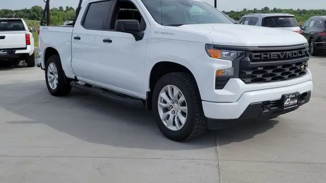 2023 Chevrolet Silverado 1500 Custom