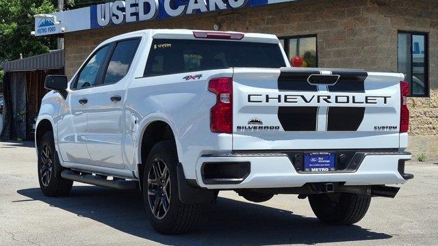 2024 Chevrolet Silverado 1500 Custom